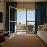 Seaview Newly Renovated To High Quality Apartment