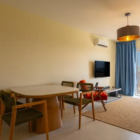 Apartment Seaview Newly Renovated To High Quality *