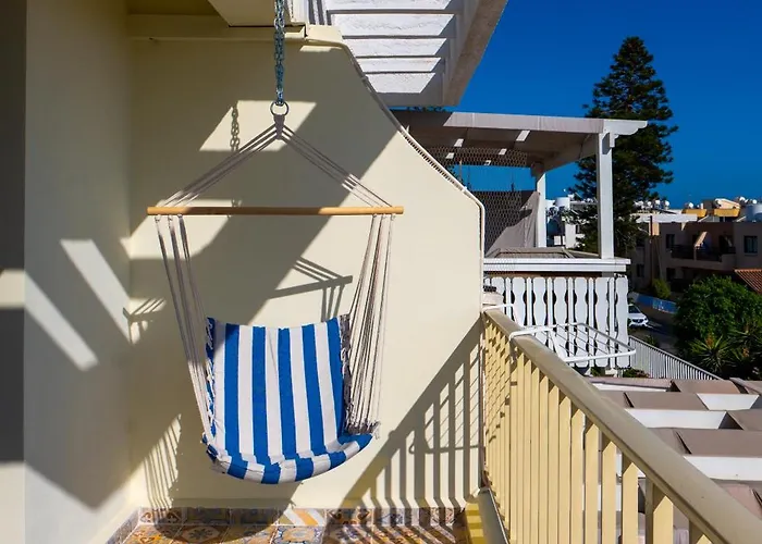 Seaview Newly Renovated To High Quality Διαμέρισμα *