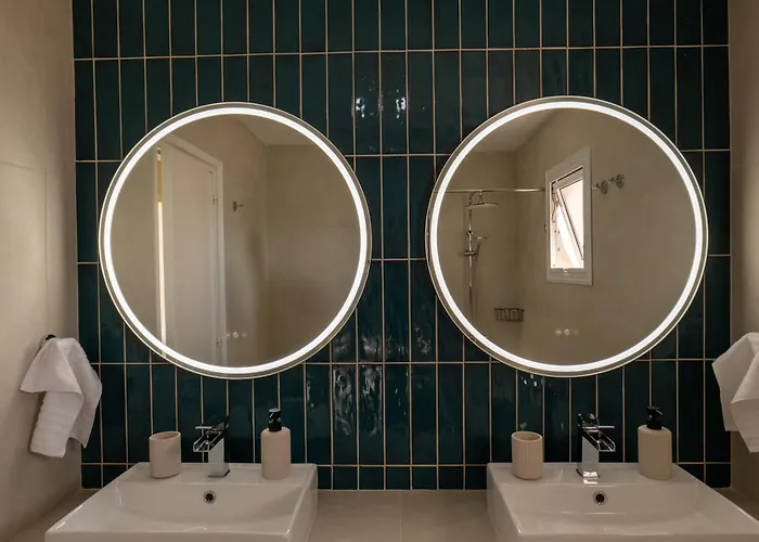 Seaview Newly Renovated To High Quality Αγία Νάπα